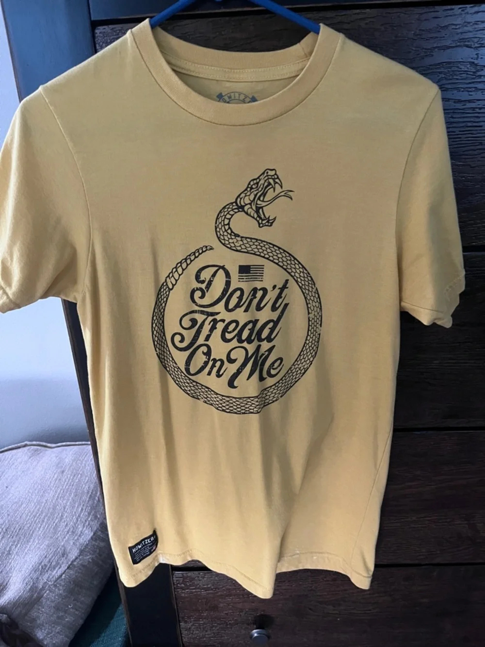 Shirts - Picture 15 of 16